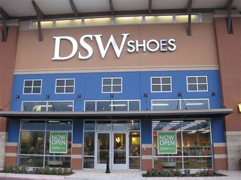 The estimated total pay for a <strong>Assistant Store Manager</strong> at <strong>DSW</strong> is $19 per hour. . Dsw mcallen